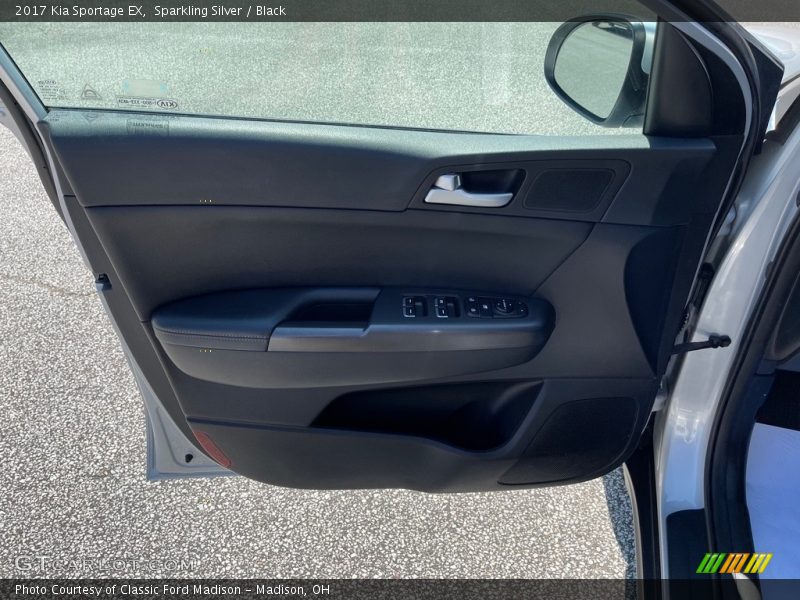 Sparkling Silver / Black 2017 Kia Sportage EX
