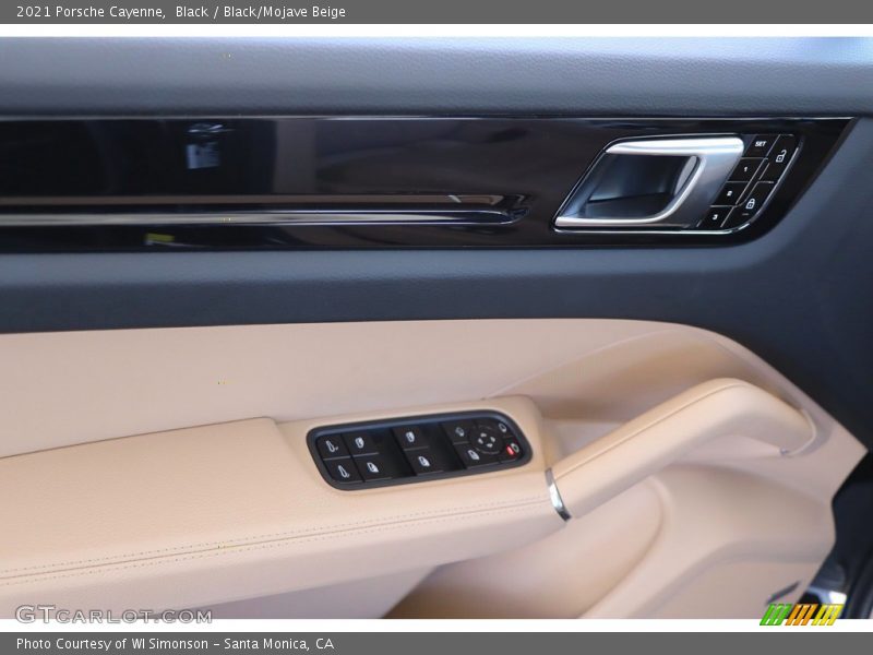 Door Panel of 2021 Cayenne 