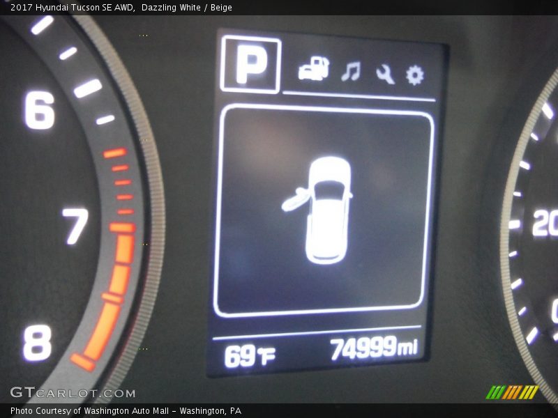 Dazzling White / Beige 2017 Hyundai Tucson SE AWD
