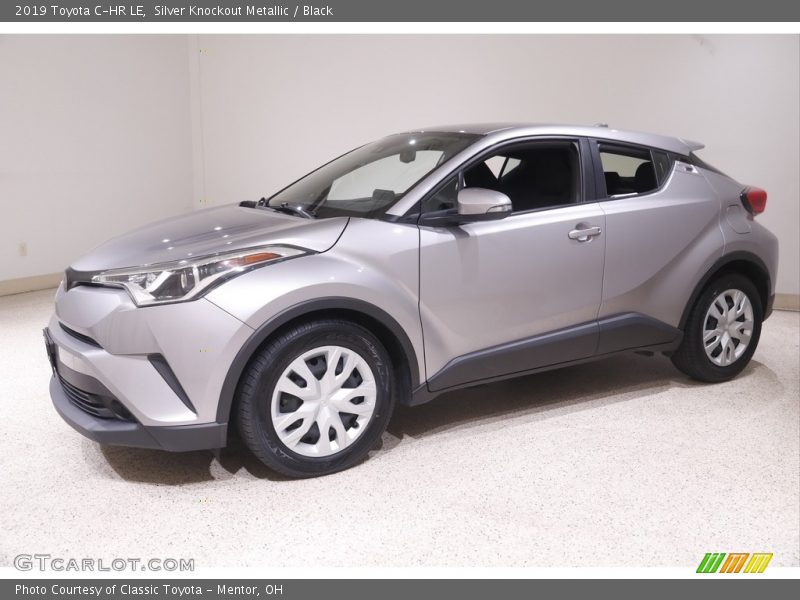 Silver Knockout Metallic / Black 2019 Toyota C-HR LE