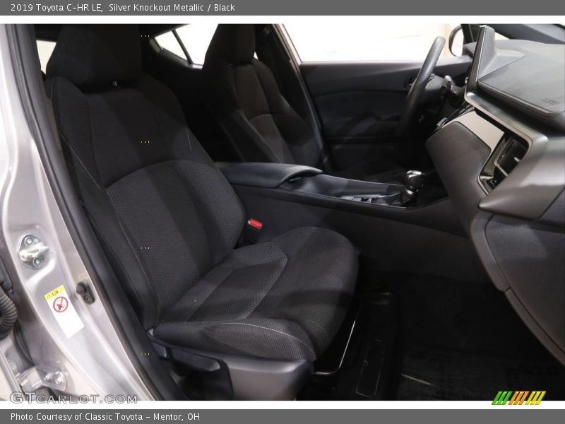 Silver Knockout Metallic / Black 2019 Toyota C-HR LE