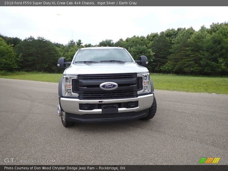 Ingot Silver / Earth Gray 2019 Ford F550 Super Duty XL Crew Cab 4x4 Chassis