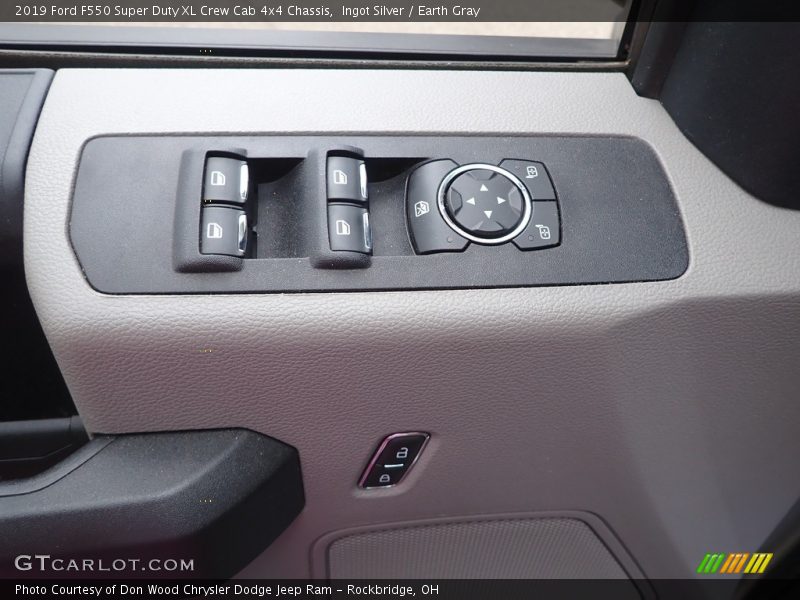 Ingot Silver / Earth Gray 2019 Ford F550 Super Duty XL Crew Cab 4x4 Chassis