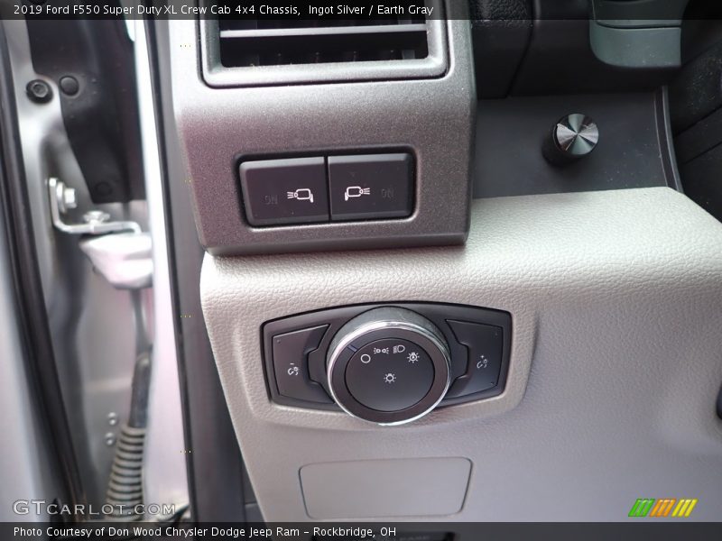 Ingot Silver / Earth Gray 2019 Ford F550 Super Duty XL Crew Cab 4x4 Chassis