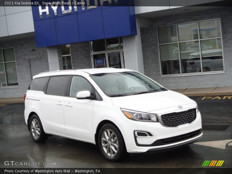 Snow White Pearl / Camel 2021 Kia Sedona EX