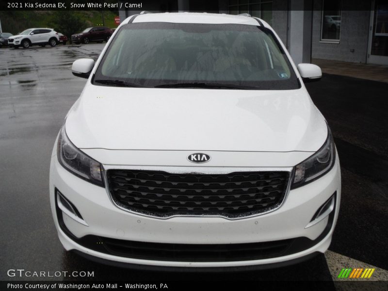 Snow White Pearl / Camel 2021 Kia Sedona EX