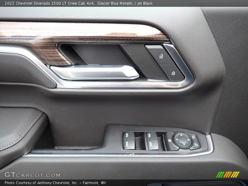 Glacier Blue Metallic / Jet Black 2022 Chevrolet Silverado 1500 LT Crew Cab 4x4