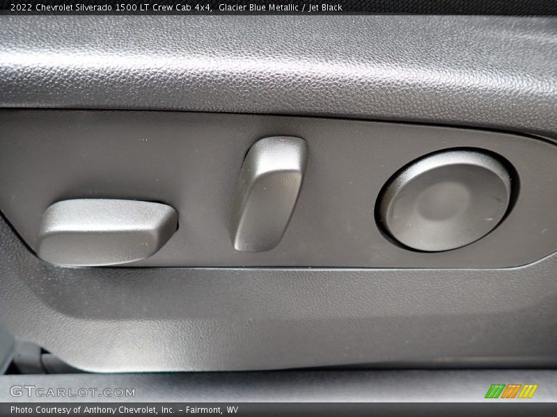 Glacier Blue Metallic / Jet Black 2022 Chevrolet Silverado 1500 LT Crew Cab 4x4