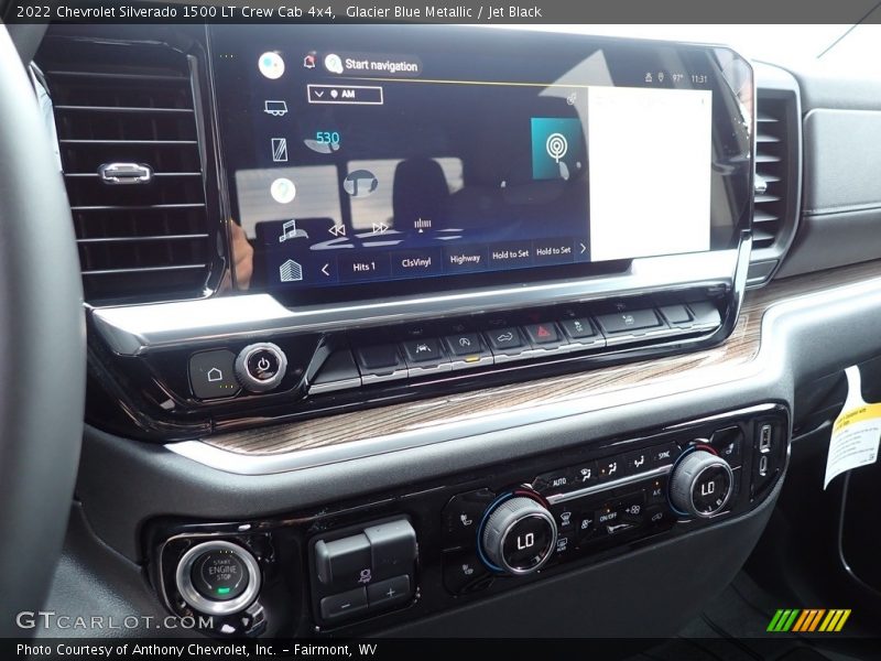 Controls of 2022 Silverado 1500 LT Crew Cab 4x4