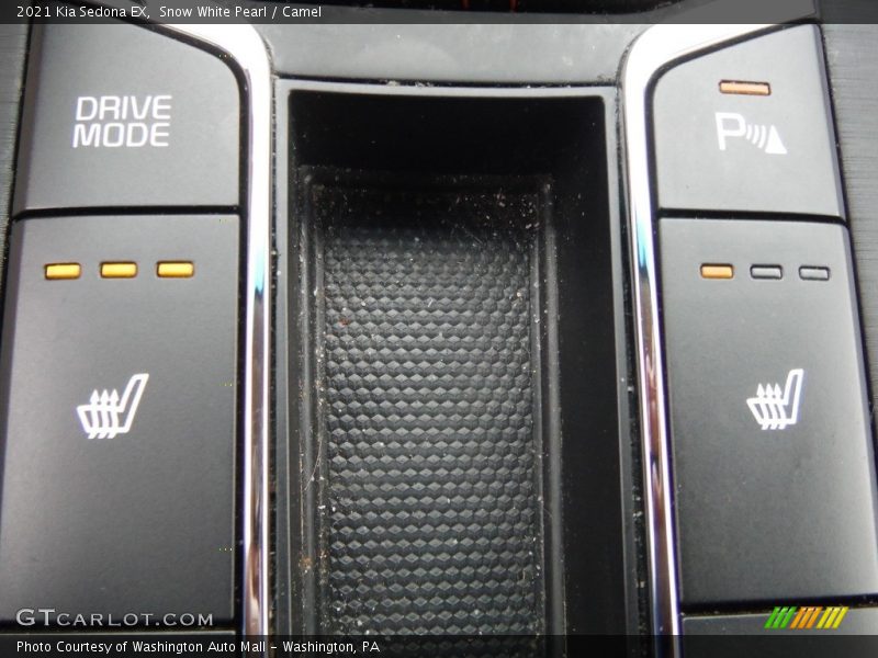 Snow White Pearl / Camel 2021 Kia Sedona EX