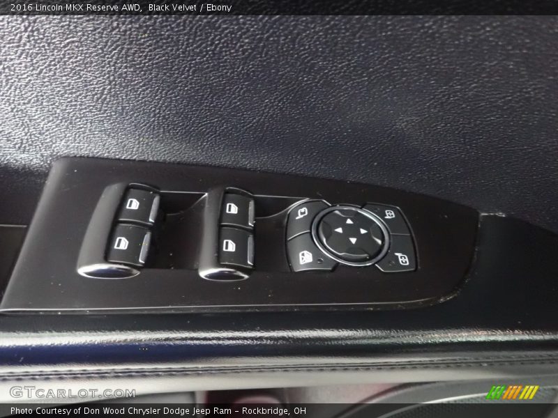 Controls of 2016 MKX Reserve AWD