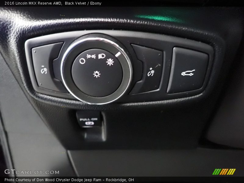 Controls of 2016 MKX Reserve AWD