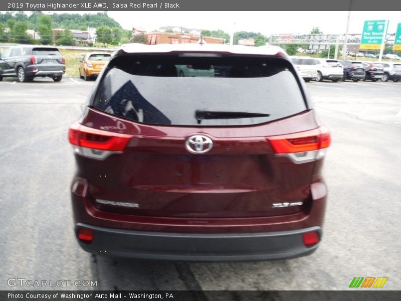 Salsa Red Pearl / Black 2019 Toyota Highlander XLE AWD