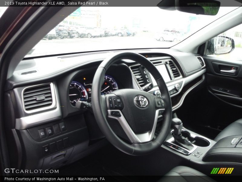 Salsa Red Pearl / Black 2019 Toyota Highlander XLE AWD