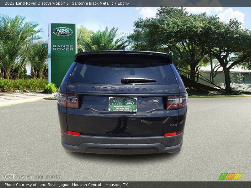 Santorini Black Metallic / Ebony 2023 Land Rover Discovery Sport S