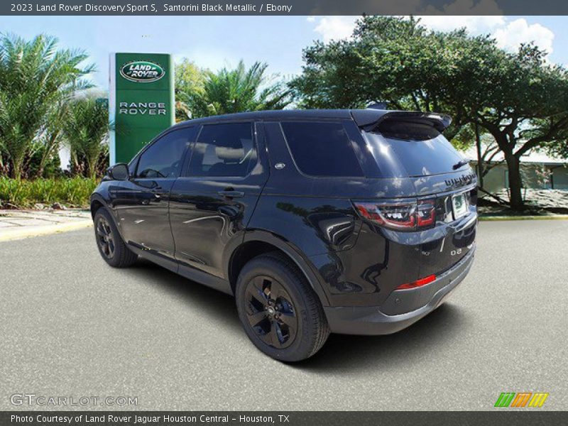 Santorini Black Metallic / Ebony 2023 Land Rover Discovery Sport S