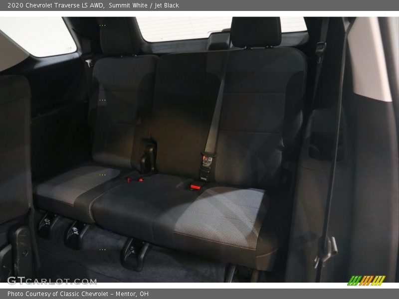 Summit White / Jet Black 2020 Chevrolet Traverse LS AWD