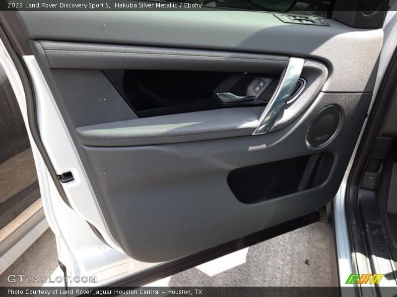 Door Panel of 2023 Discovery Sport S