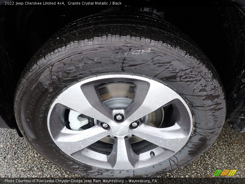 Granite Crystal Metallic / Black 2022 Jeep Cherokee Limited 4x4