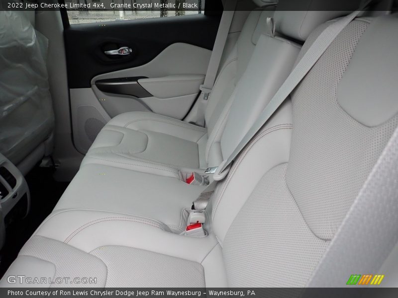 Granite Crystal Metallic / Black 2022 Jeep Cherokee Limited 4x4