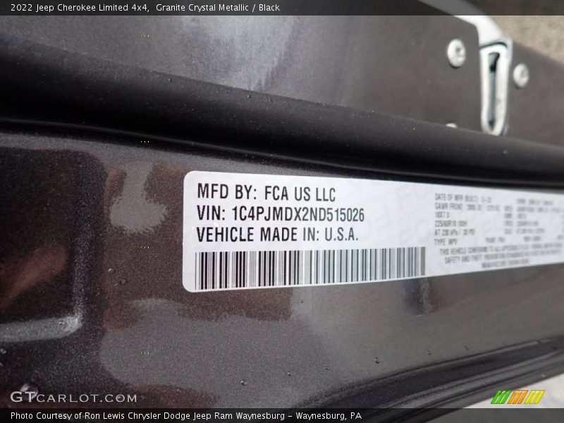 Granite Crystal Metallic / Black 2022 Jeep Cherokee Limited 4x4