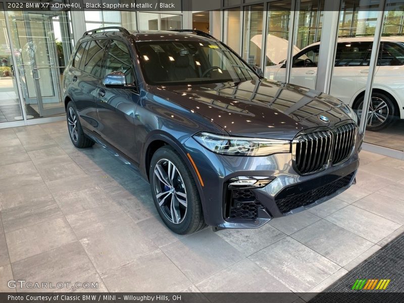 Black Sapphire Metallic / Black 2022 BMW X7 xDrive40i
