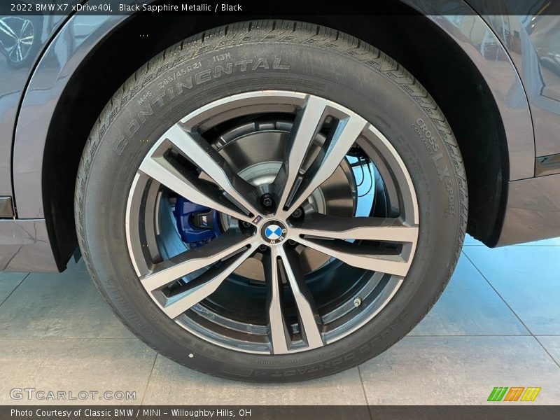 Black Sapphire Metallic / Black 2022 BMW X7 xDrive40i