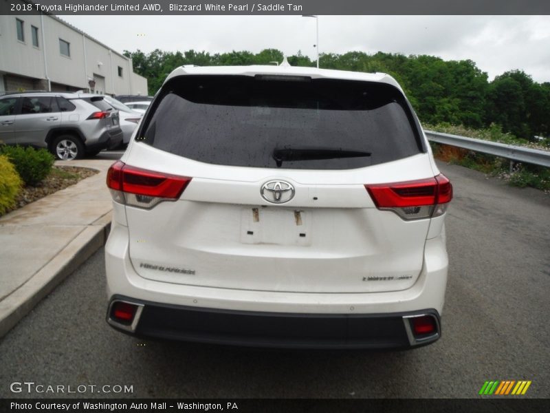 Blizzard White Pearl / Saddle Tan 2018 Toyota Highlander Limited AWD