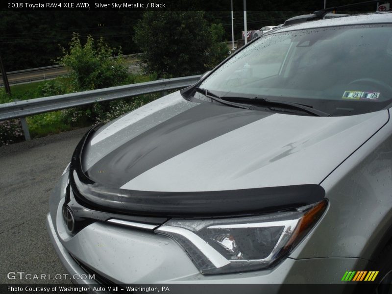 Silver Sky Metallic / Black 2018 Toyota RAV4 XLE AWD