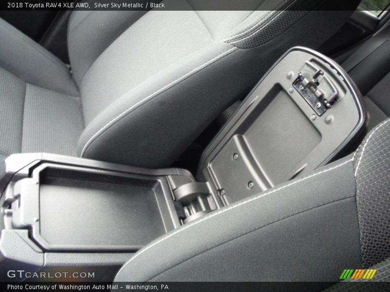 Silver Sky Metallic / Black 2018 Toyota RAV4 XLE AWD
