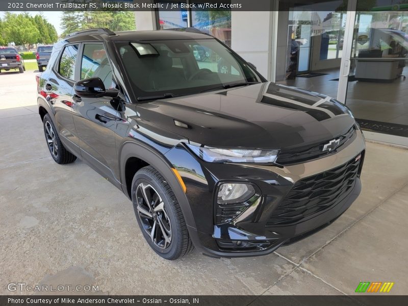 Front 3/4 View of 2022 TrailBlazer RS