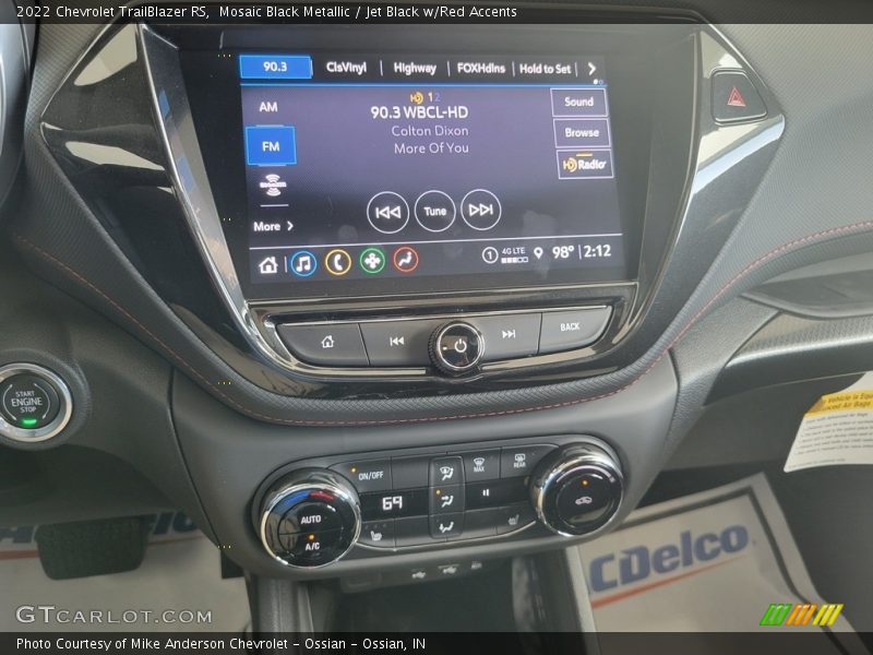Mosaic Black Metallic / Jet Black w/Red Accents 2022 Chevrolet TrailBlazer RS