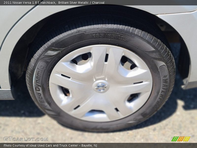 Brilliant Silver Metallic / Charcoal 2011 Nissan Versa 1.8 S Hatchback