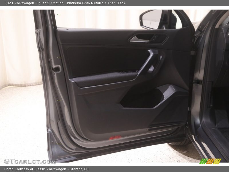 Platinum Gray Metallic / Titan Black 2021 Volkswagen Tiguan S 4Motion