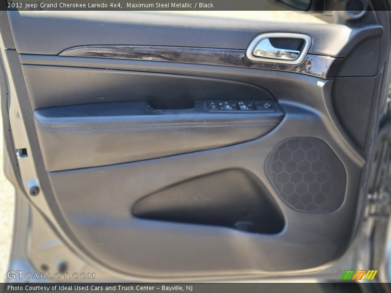 Maximum Steel Metallic / Black 2012 Jeep Grand Cherokee Laredo 4x4