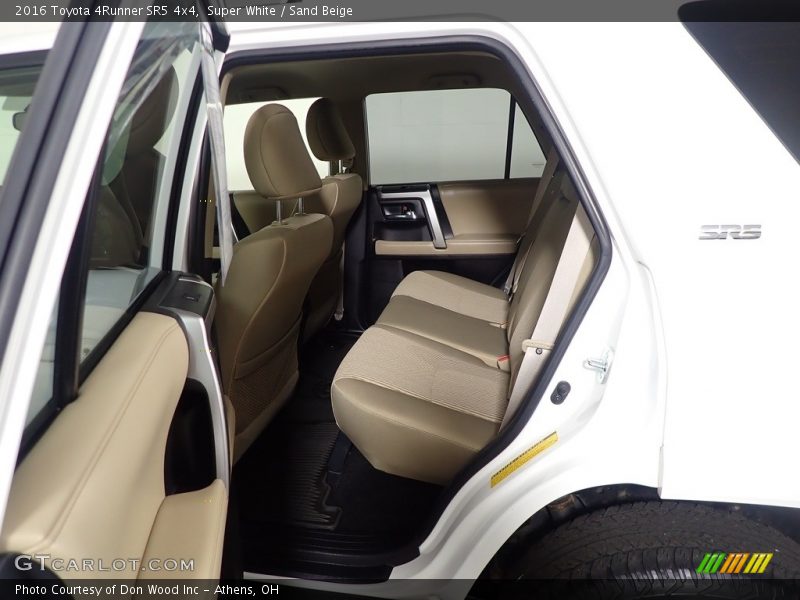 Super White / Sand Beige 2016 Toyota 4Runner SR5 4x4