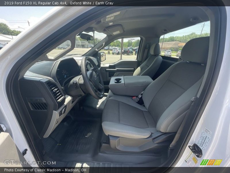 Oxford White / Earth Gray 2019 Ford F150 XL Regular Cab 4x4