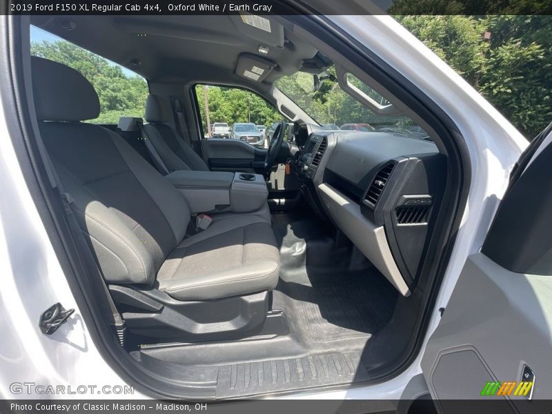 Oxford White / Earth Gray 2019 Ford F150 XL Regular Cab 4x4