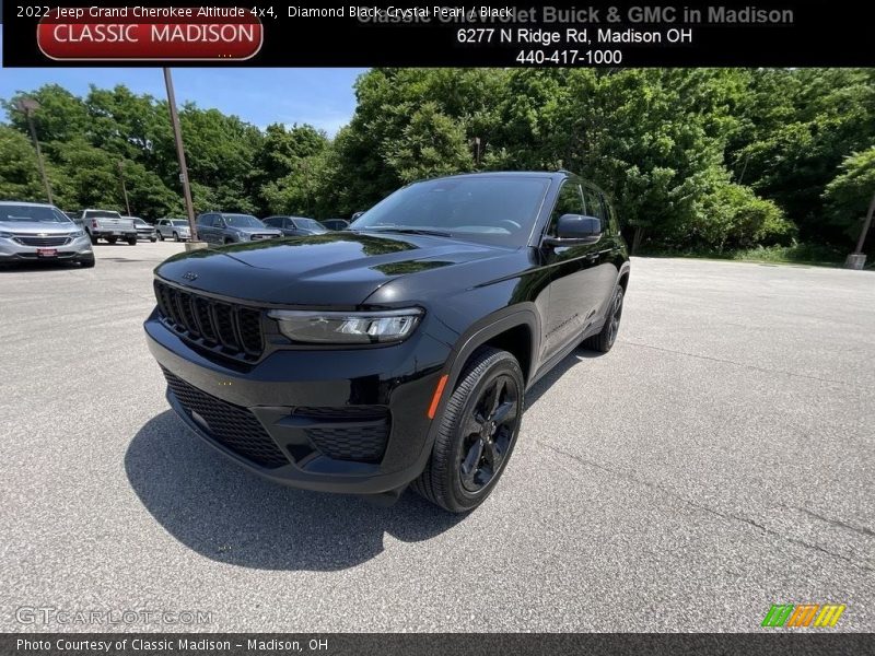 Diamond Black Crystal Pearl / Black 2022 Jeep Grand Cherokee Altitude 4x4
