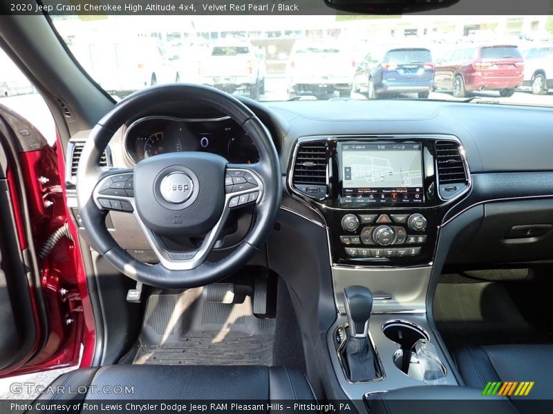 Dashboard of 2020 Grand Cherokee High Altitude 4x4