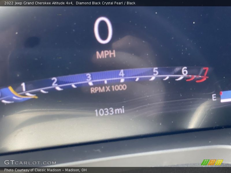 Diamond Black Crystal Pearl / Black 2022 Jeep Grand Cherokee Altitude 4x4