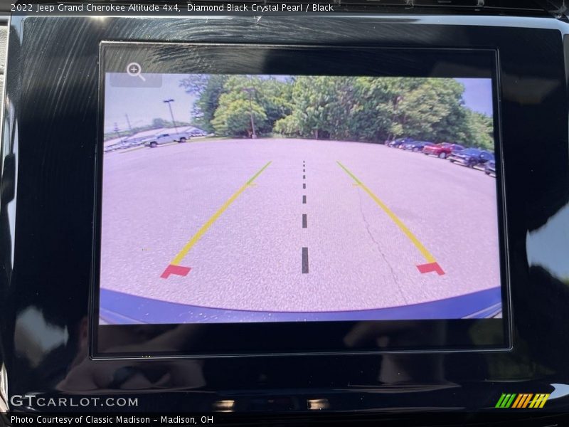 Diamond Black Crystal Pearl / Black 2022 Jeep Grand Cherokee Altitude 4x4