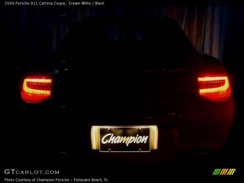 Cream White / Black 2009 Porsche 911 Carrera Coupe