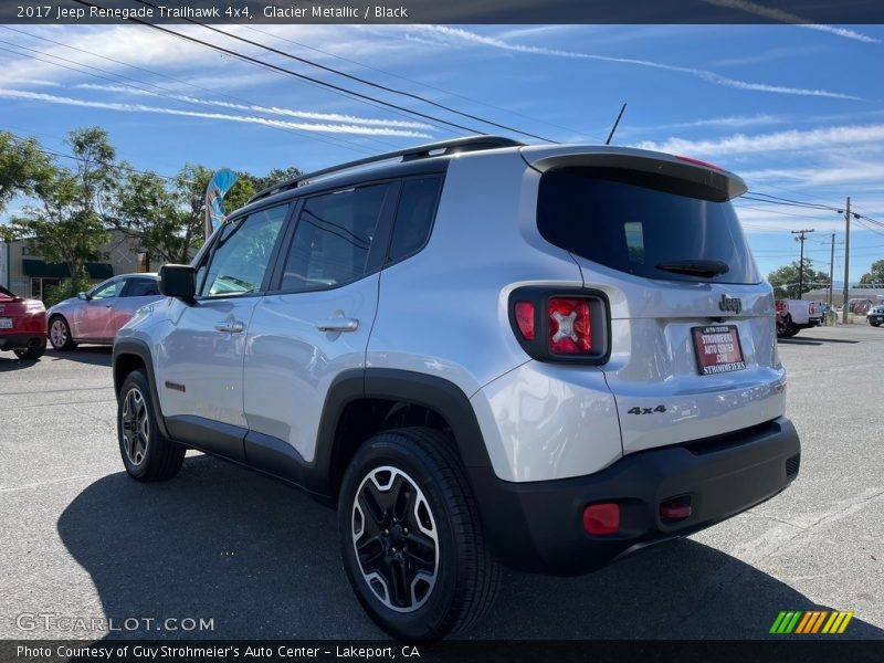 Glacier Metallic / Black 2017 Jeep Renegade Trailhawk 4x4