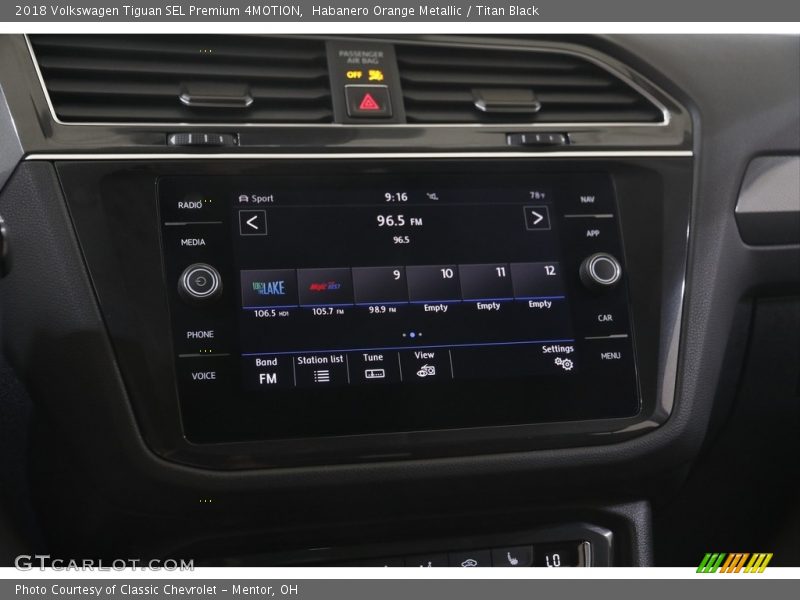 Controls of 2018 Tiguan SEL Premium 4MOTION