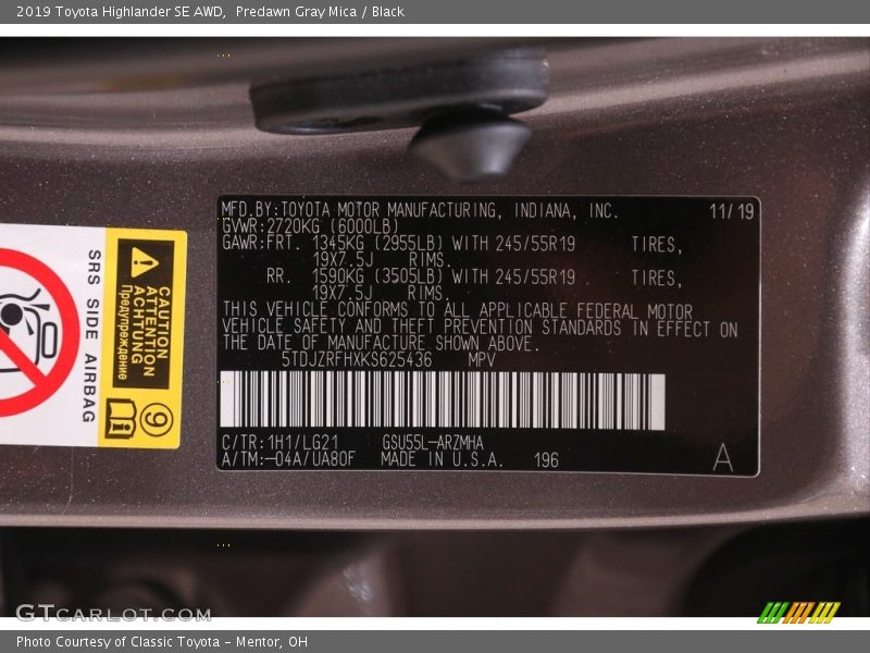 Predawn Gray Mica / Black 2019 Toyota Highlander SE AWD