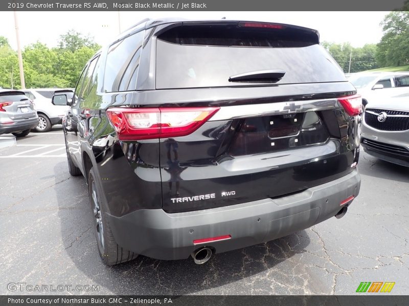 Mosaic Black Metallic / Jet Black 2019 Chevrolet Traverse RS AWD