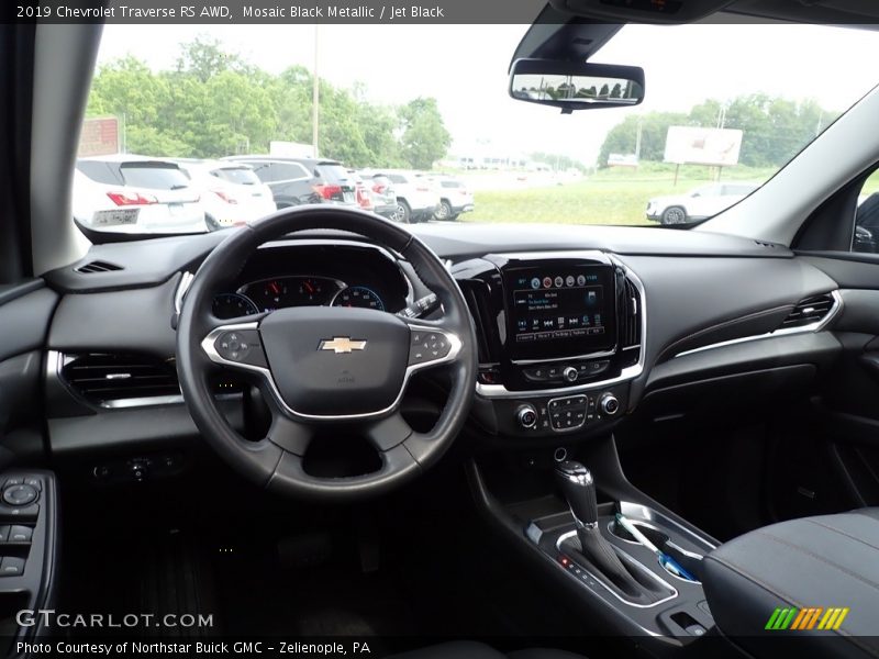 Mosaic Black Metallic / Jet Black 2019 Chevrolet Traverse RS AWD