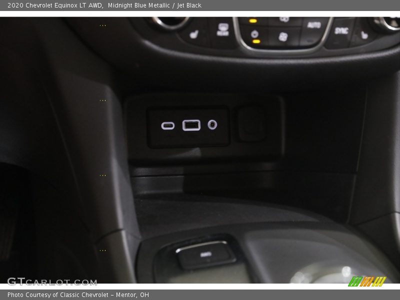 Midnight Blue Metallic / Jet Black 2020 Chevrolet Equinox LT AWD