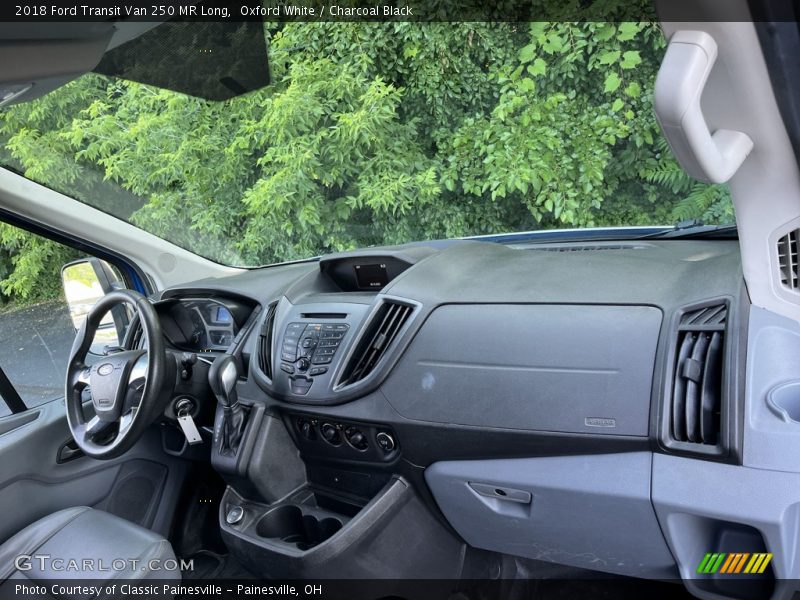 Oxford White / Charcoal Black 2018 Ford Transit Van 250 MR Long